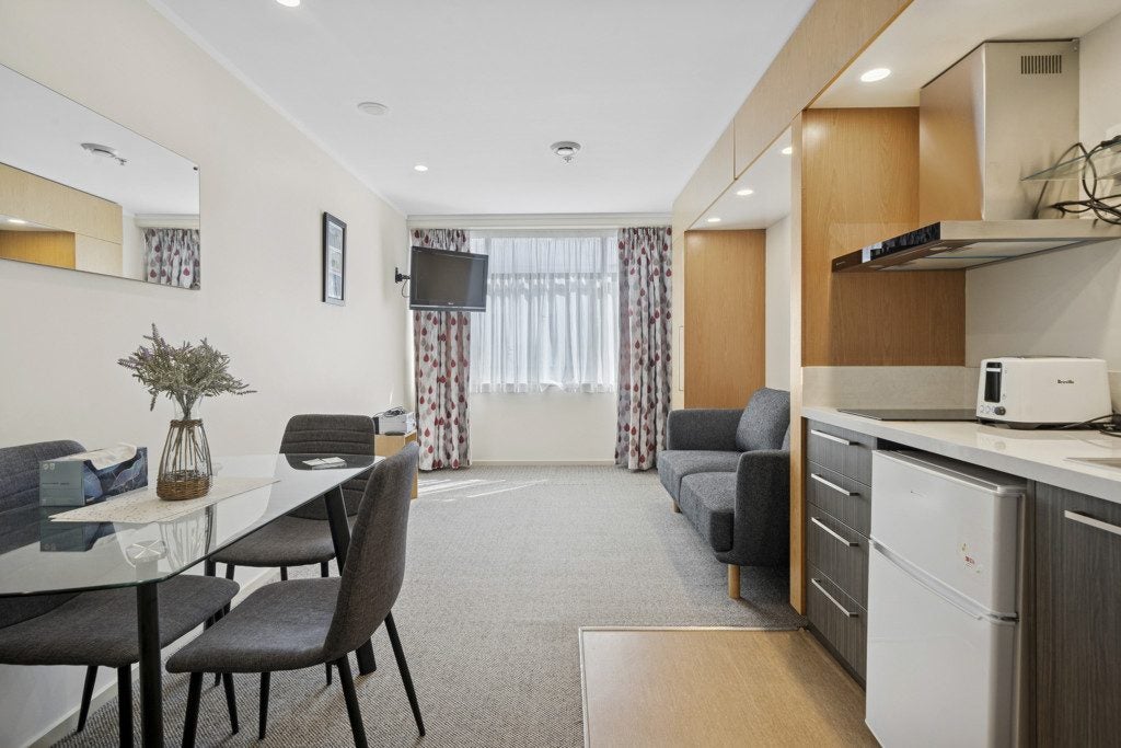 6C/35 Johnston St, Wellington Central, Wellington - Carousel 2
