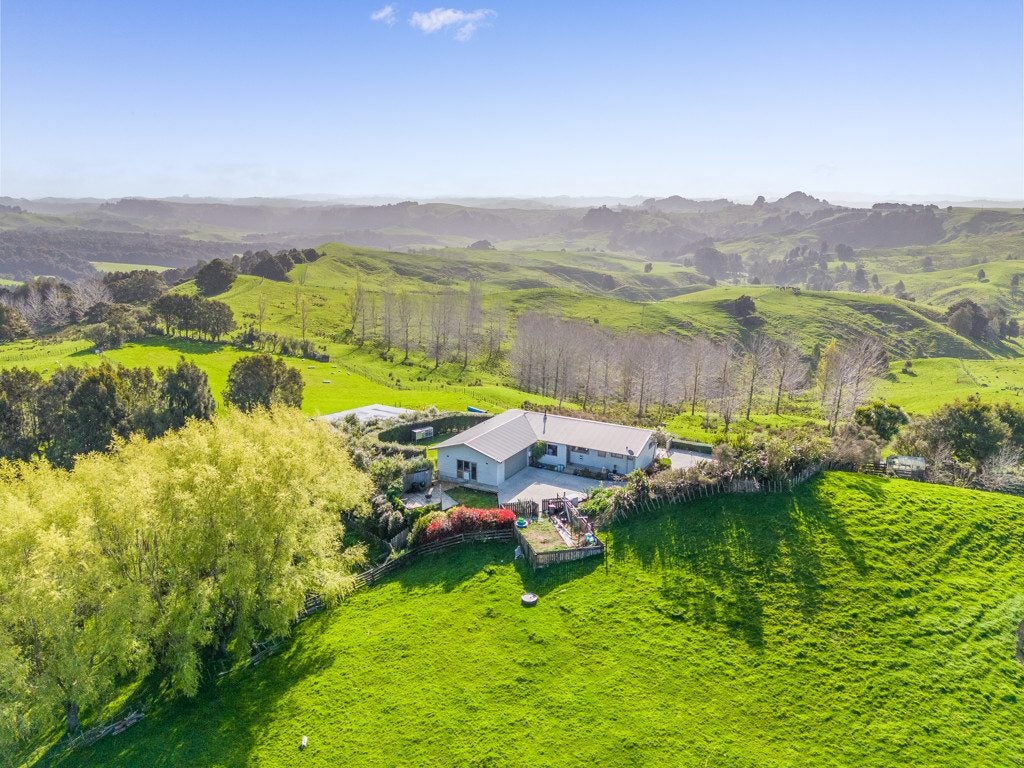 2820 Highway 22, Glen Murray, Tuakau - Carousel 1