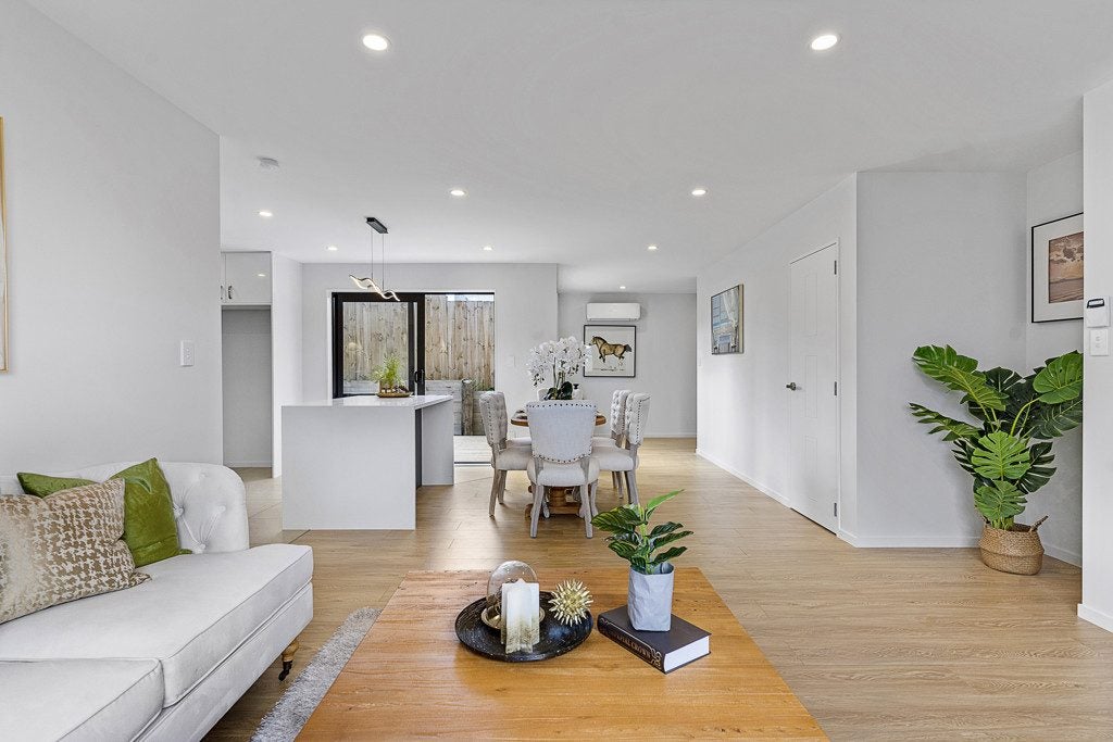 53 Bolton Street, Blockhouse Bay, Auckland - Carousel 1