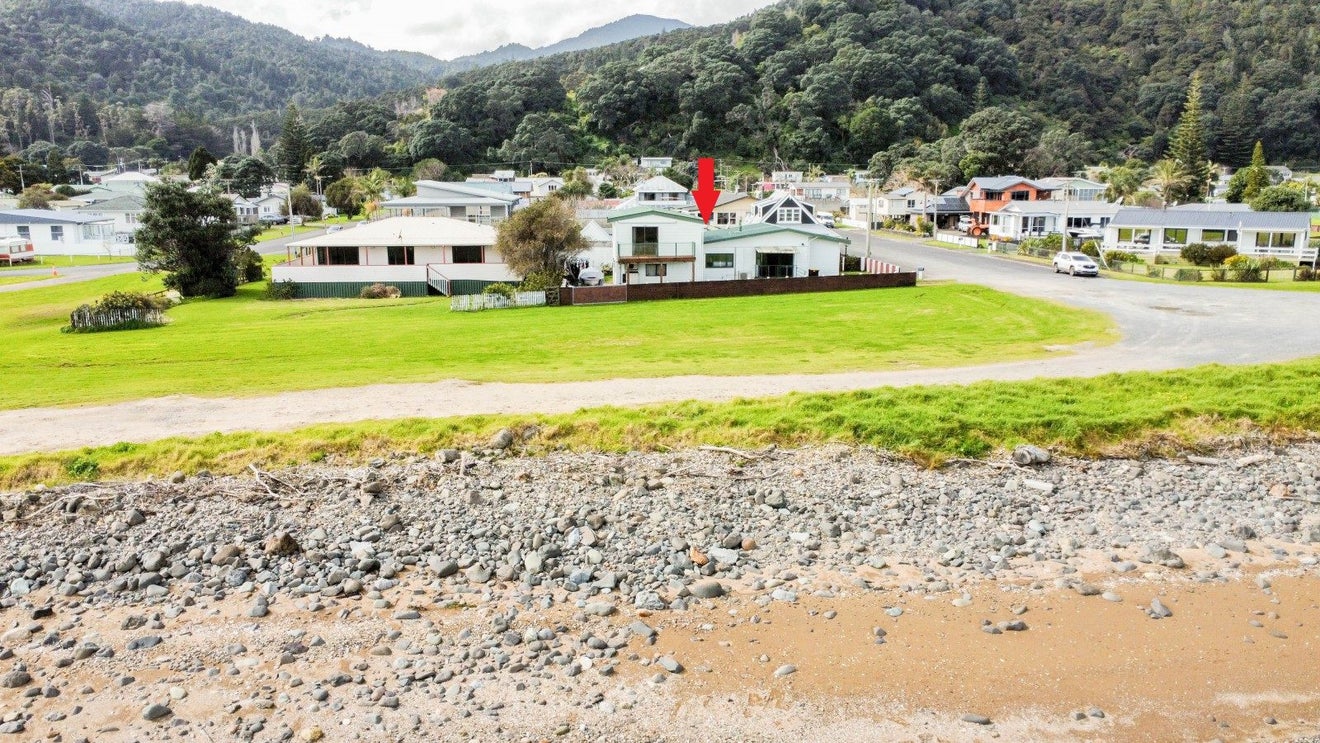 26 Aputa Avenue, Te Puru, Thames - Carousel 1