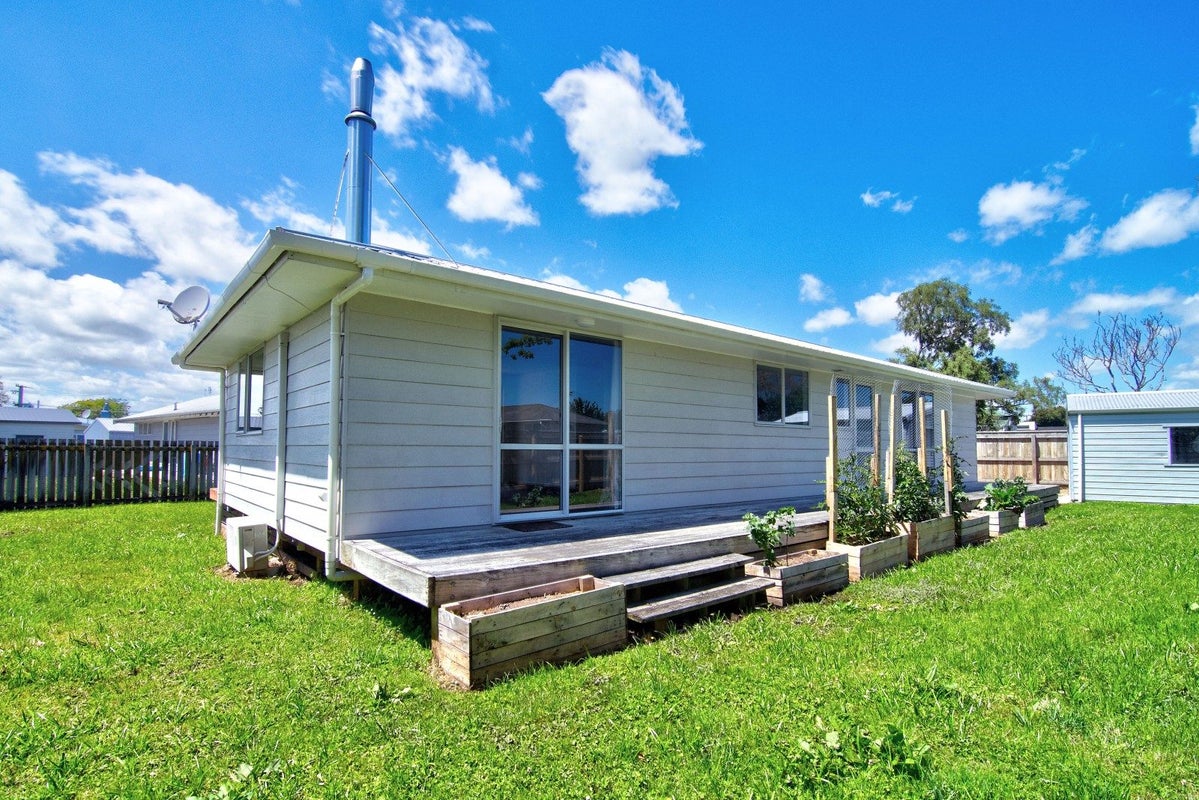 7B Raglan Street, Lansdowne, Masterton - Carousel 2