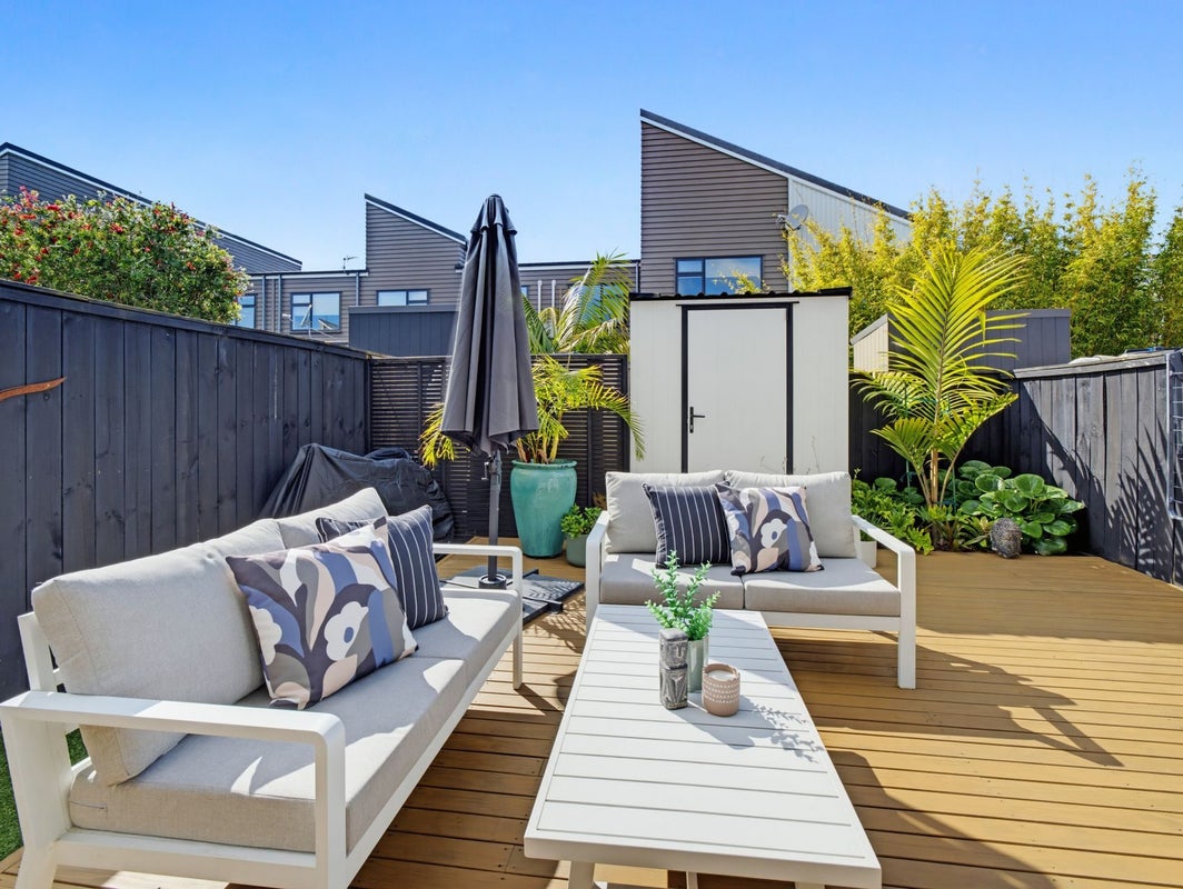 21 Saltmarsh Road, Hobsonville, Waitakere City, Auckland - Carousel 1