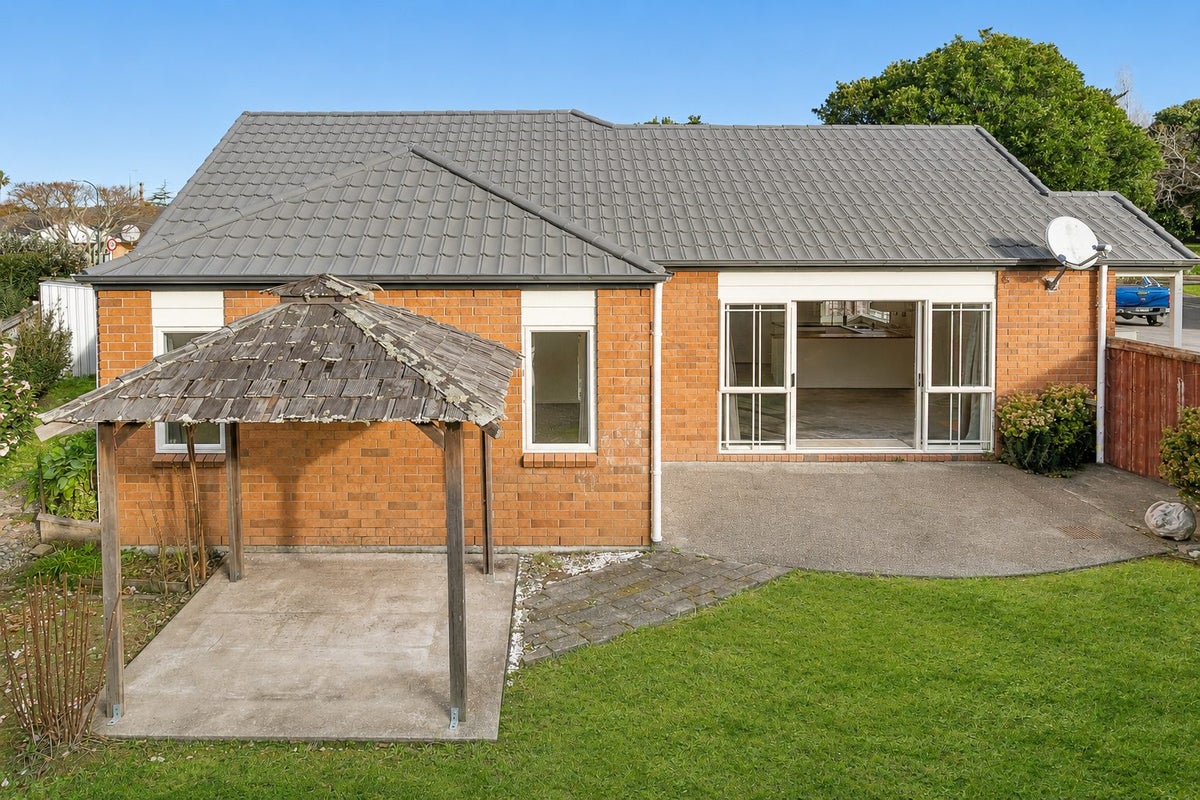 3 Hibernian Drive, Ranui, Auckland - Carousel 2