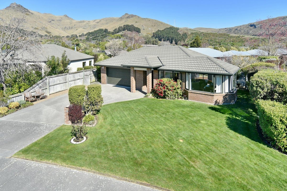 39 Mauger Drive, Heathcote Valley, Christchurch - Carousel 1