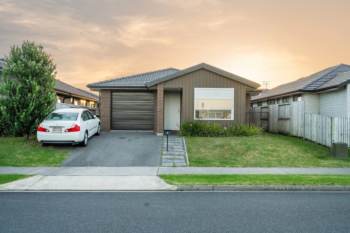 4 EL QUESTRO DRIVE, Papamoa, Papamoa - Carousel 1