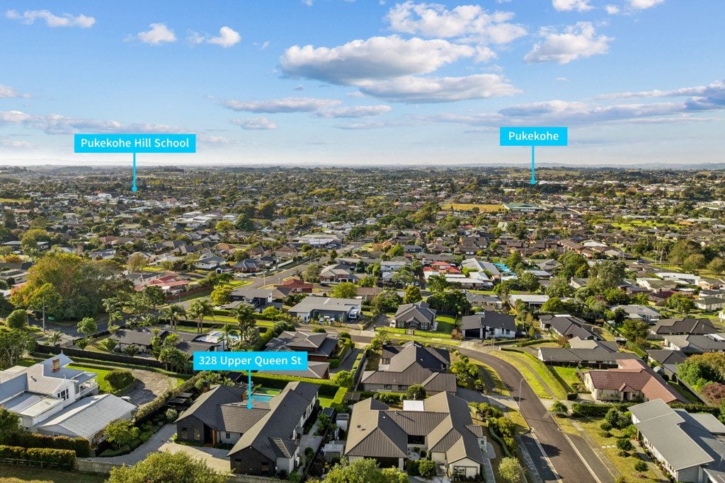 328 UPPER QUEEN STREET, PUKEKOHE, Auckland - Carousel 30