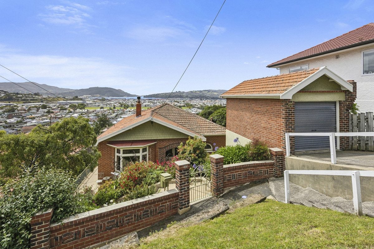 57 Easther Crescent, Kew, Dunedin - Carousel 2