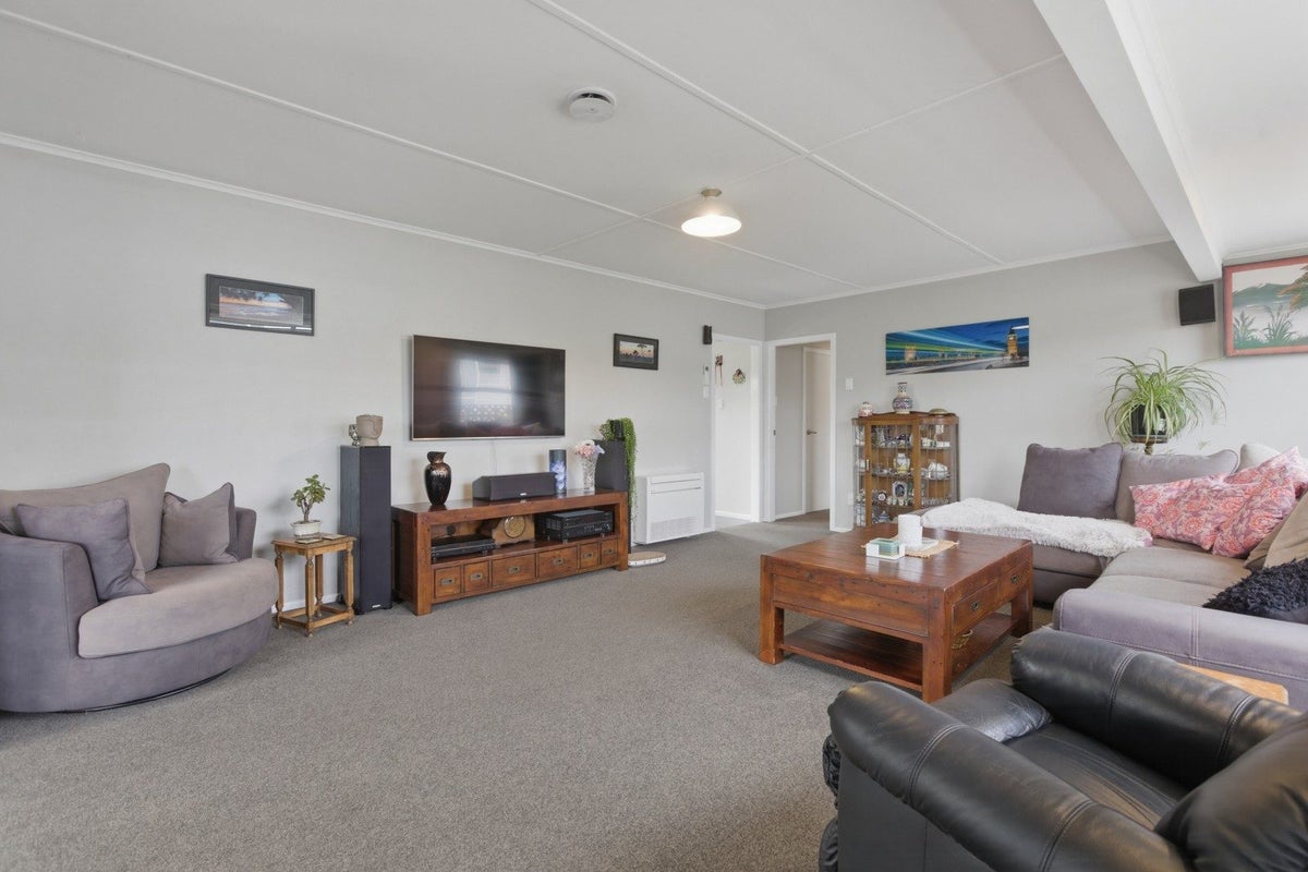30 Murray Street, Bell Block, New Plymouth - Carousel 1