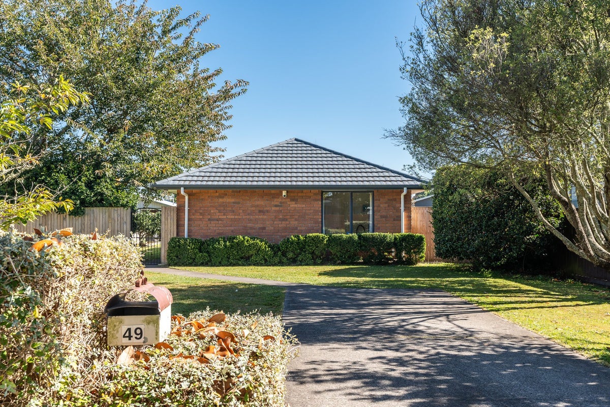 49 Powells Road, Fairview Downs, Hamilton - Carousel 1