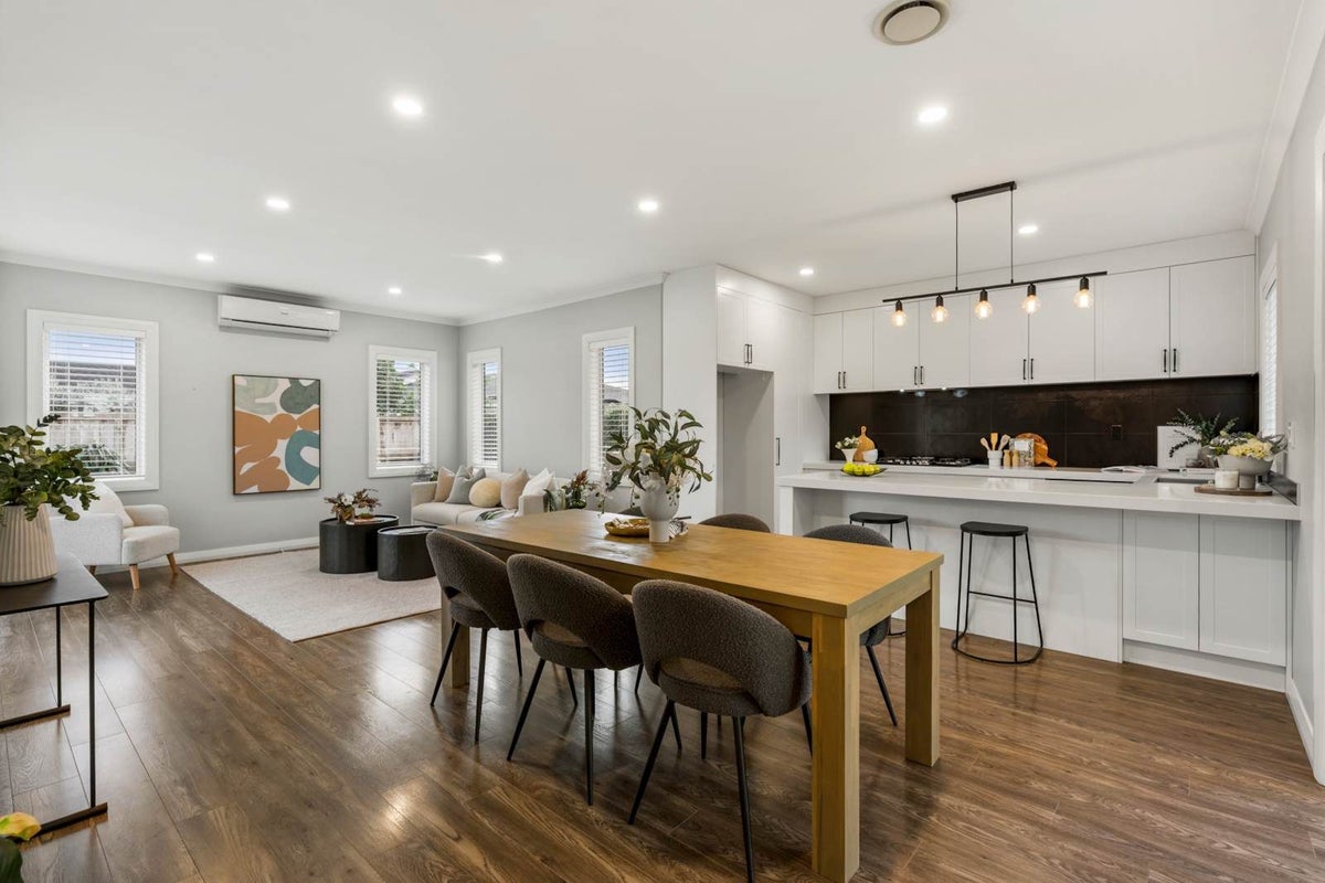 12 Paso Fino Crescent, Karaka, Papakura - Carousel 1