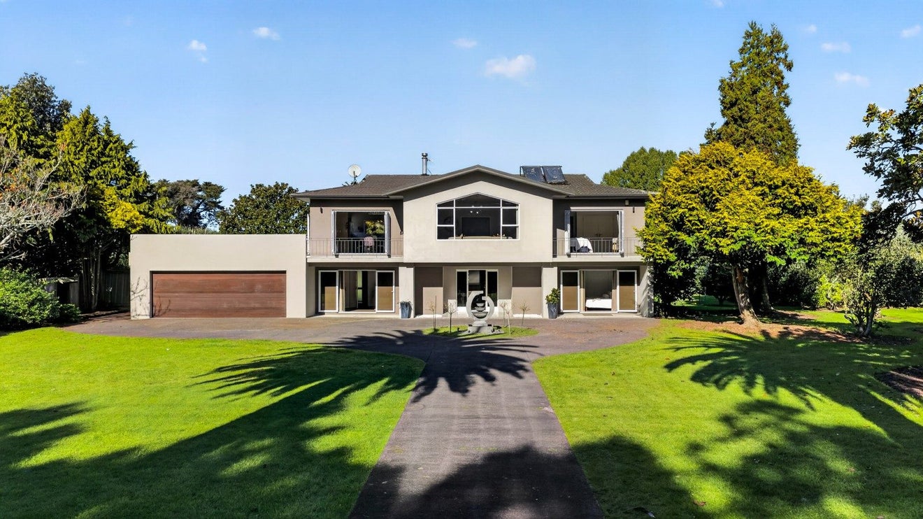 873 Waitakere Road, Kumeu, Rodney, Auckland - Carousel 1