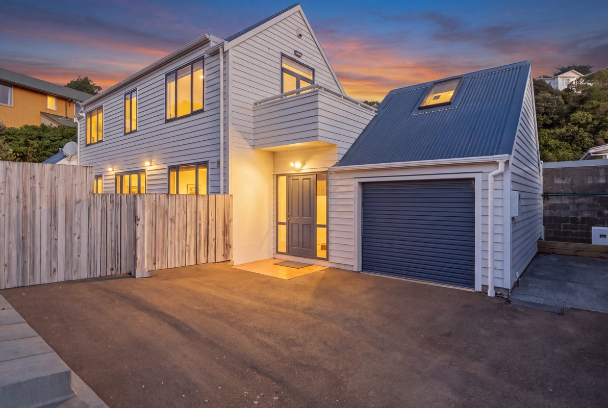 8A Darlington Road, Miramar, Wellington - Carousel 1