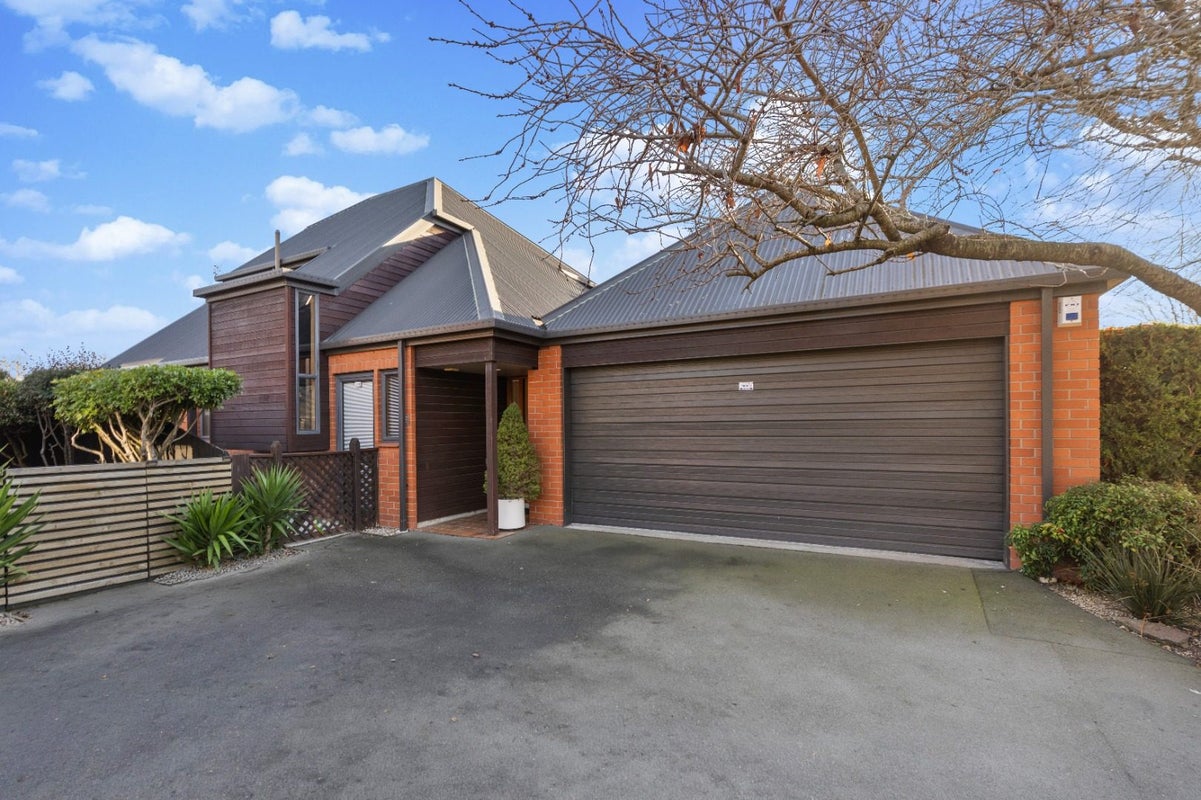 2/433 Memorial Avenue, Burnside, Christchurch - Carousel 1