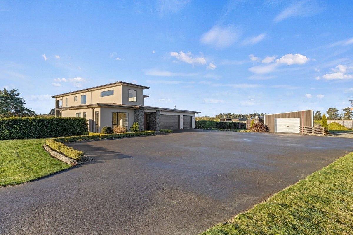 1 Hayfield Terrace, Cust, Rangiora - Carousel 2