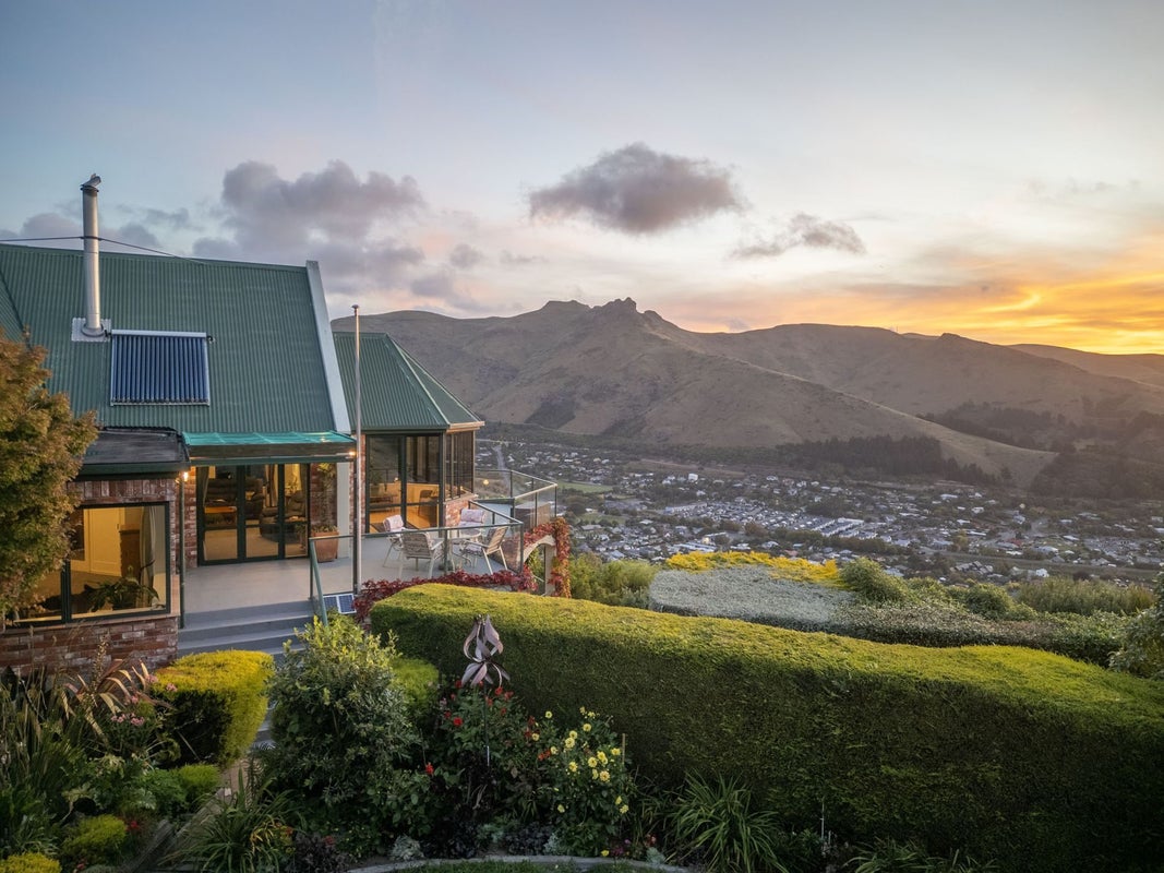 18 Rockview Place, Mount Pleasant, Christchurch - Carousel 2