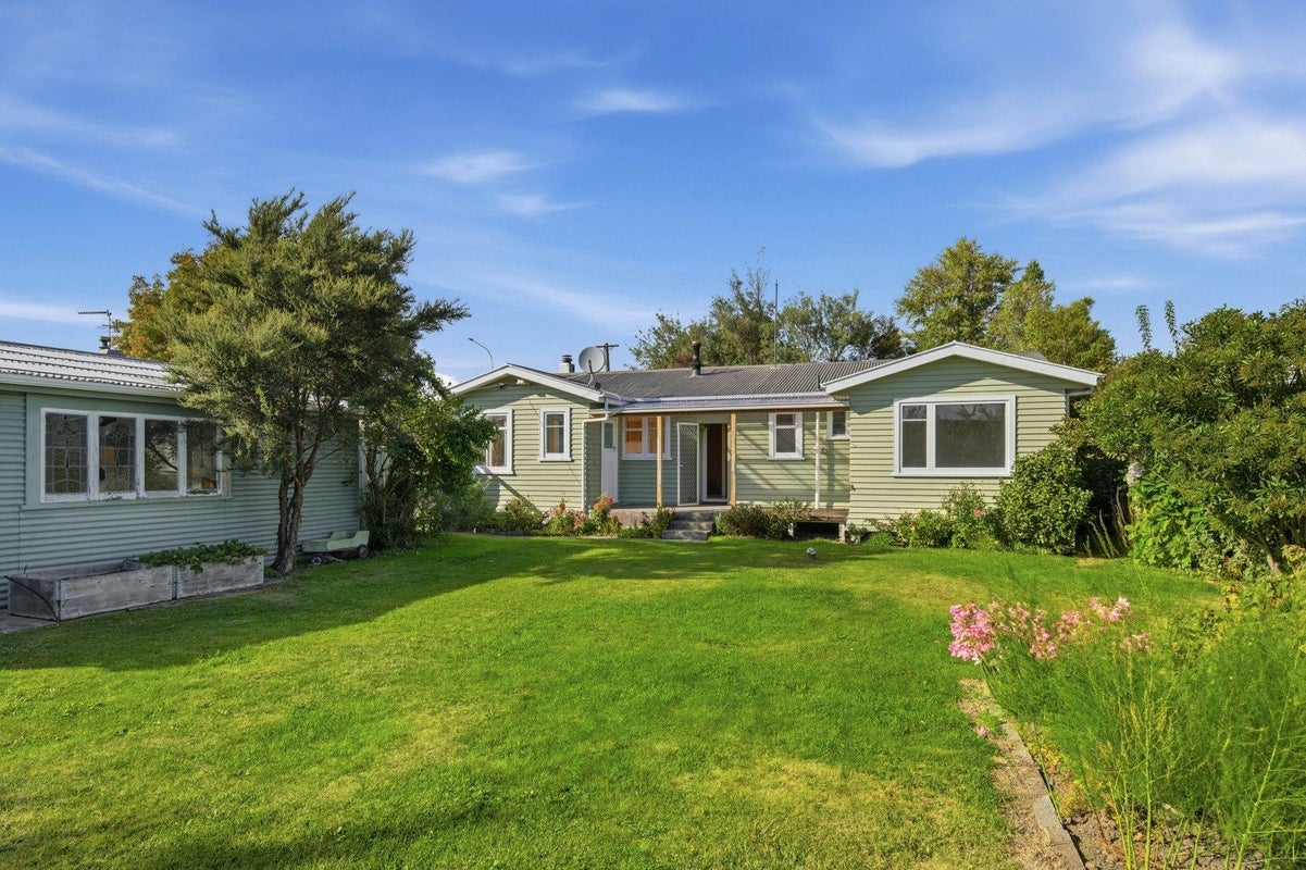 64 New Renwick Road, Burleigh, Blenheim - Carousel 1
