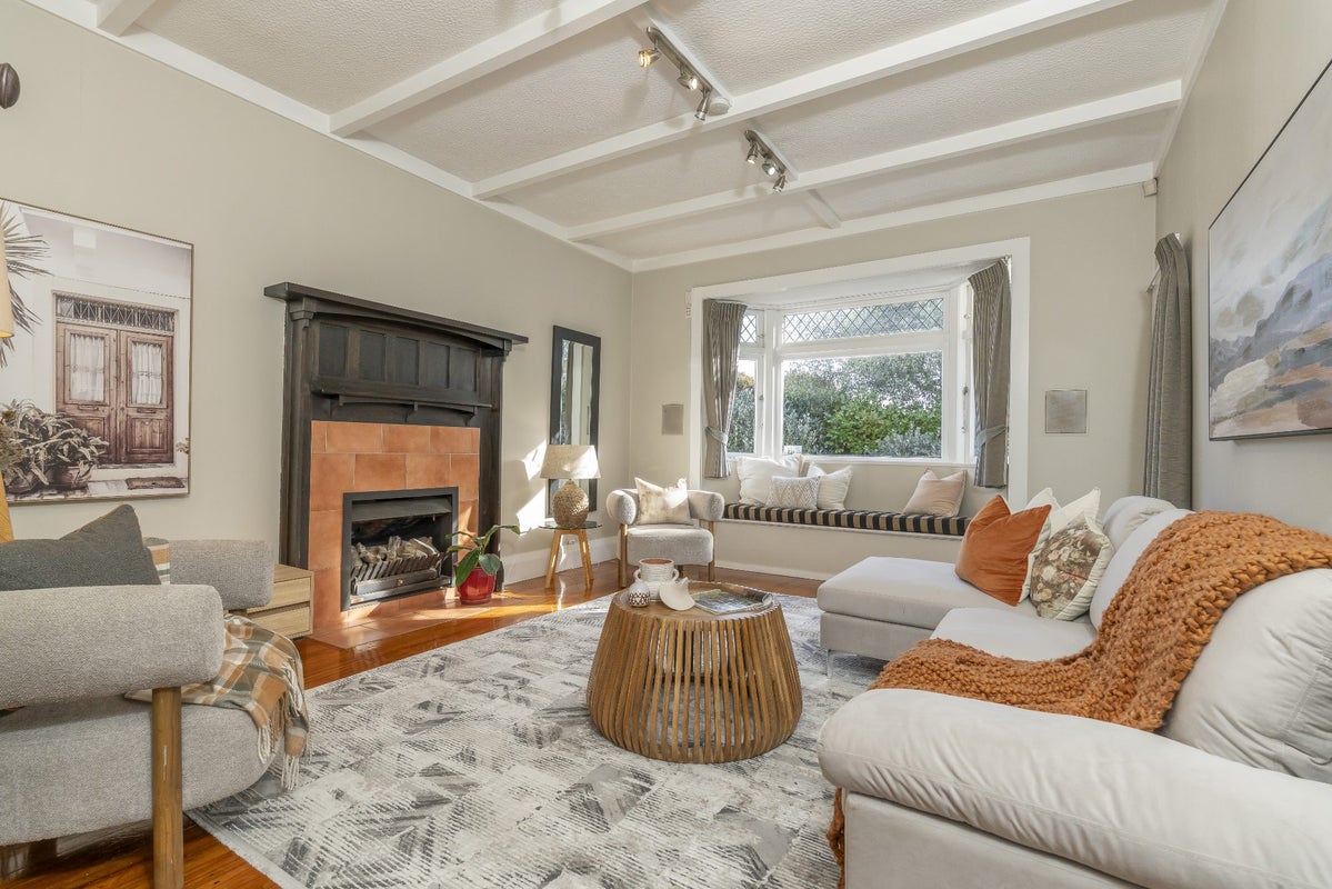 35 Aroha Avenue, Sandringham, Auckland - Carousel 2