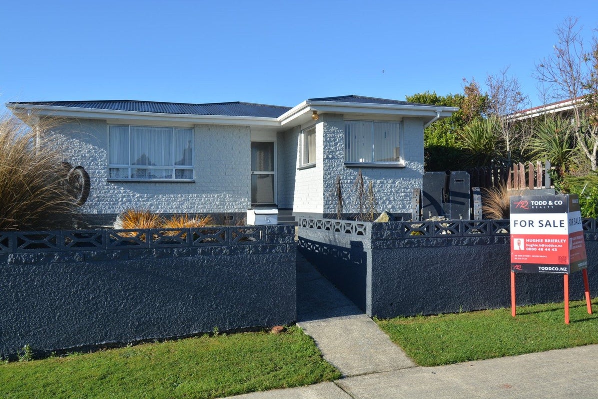 5 Argyle Street, Kew, Invercargill - Carousel 1