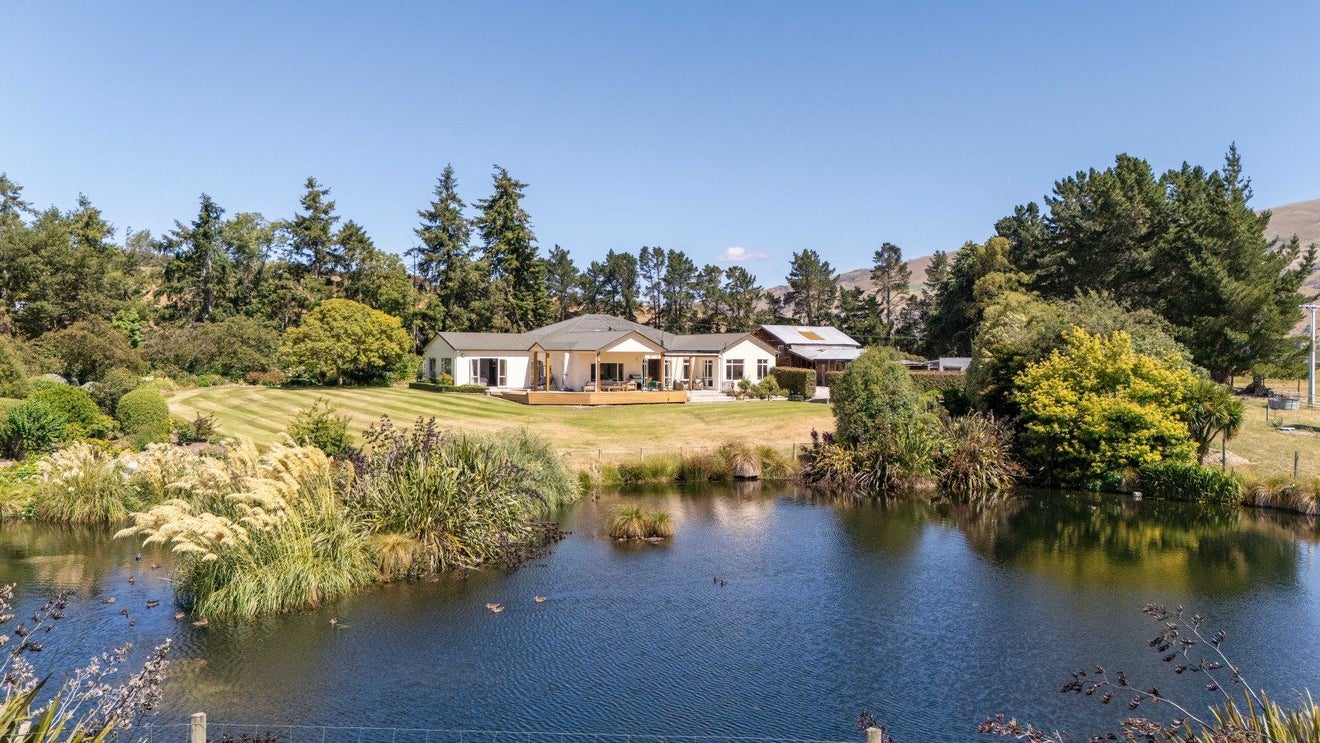 83 Gilmour Road, Roxburgh East, Roxburgh - Carousel 1