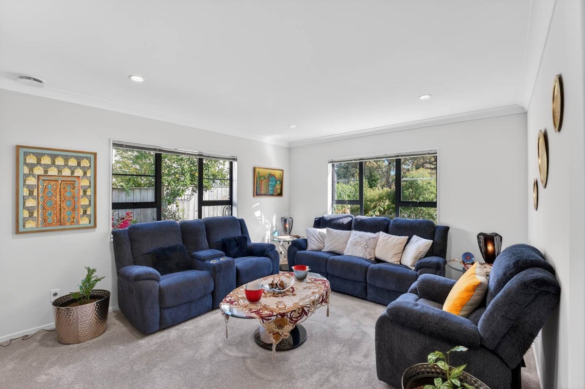 86 Ngahue Drive, Stonefields, Auckland - Carousel 2