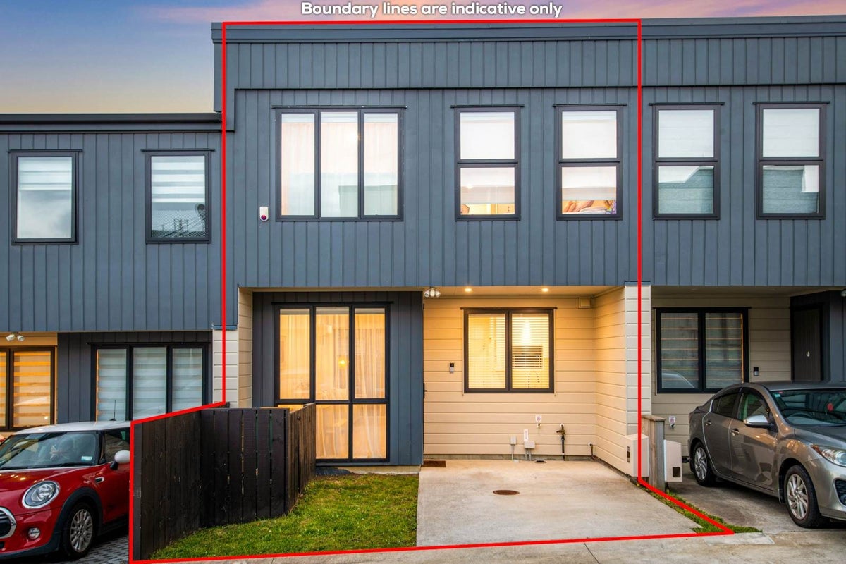 4C Whakatupu Road, Flat Bush, Auckland - Carousel 1