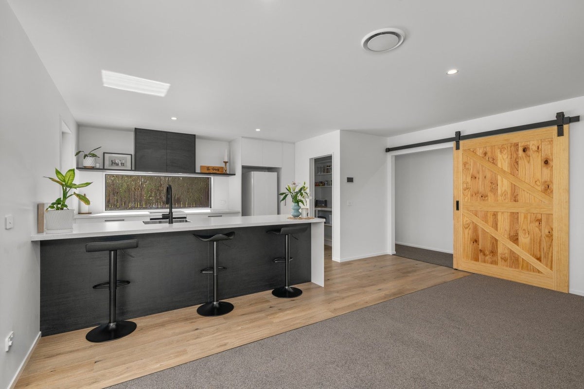 5 Laxton Lane, Renwick, Renwick - Carousel 1