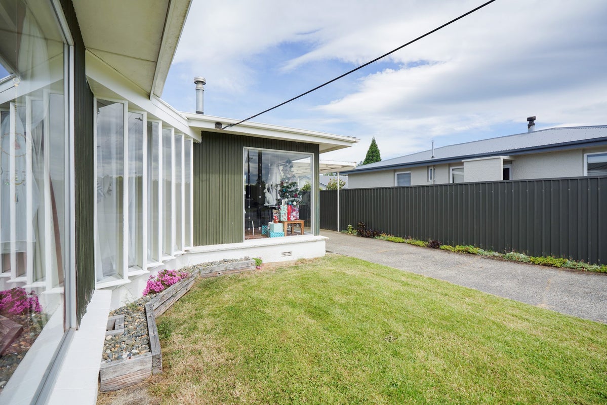 24 MacKenzie Street, Winton, Winton - Carousel 1