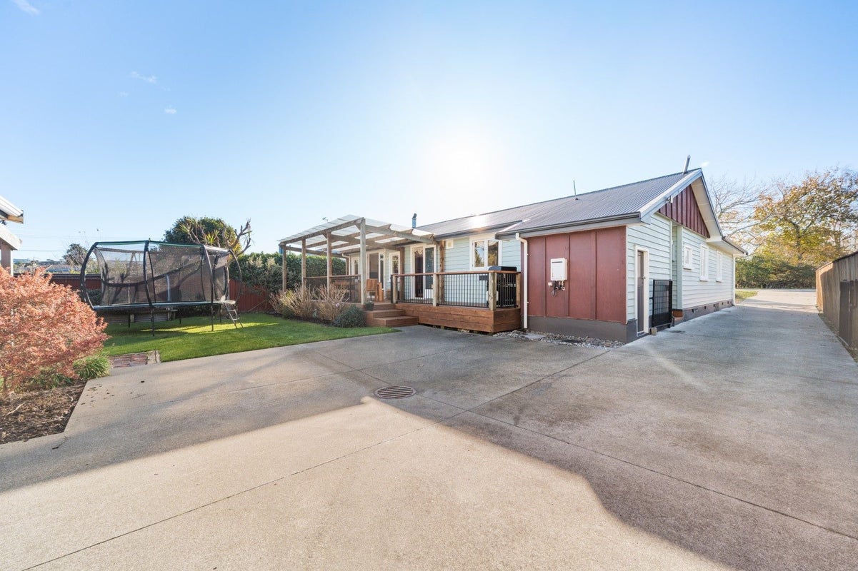 5 South Street, Feilding, Feilding - Carousel 21