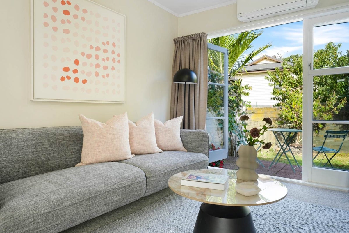 6/24 Puriri Avenue, Greenlane, Auckland - Carousel 2