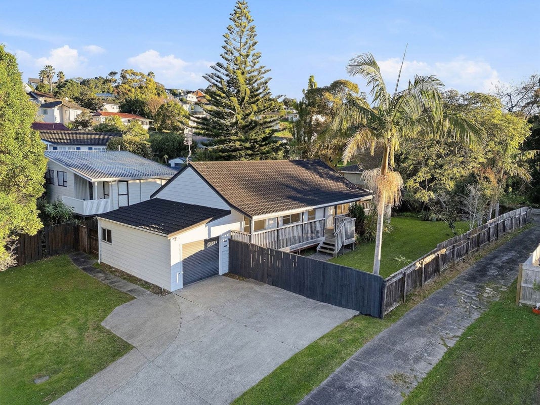39 Cranston Street, Torbay, Auckland - Carousel 1