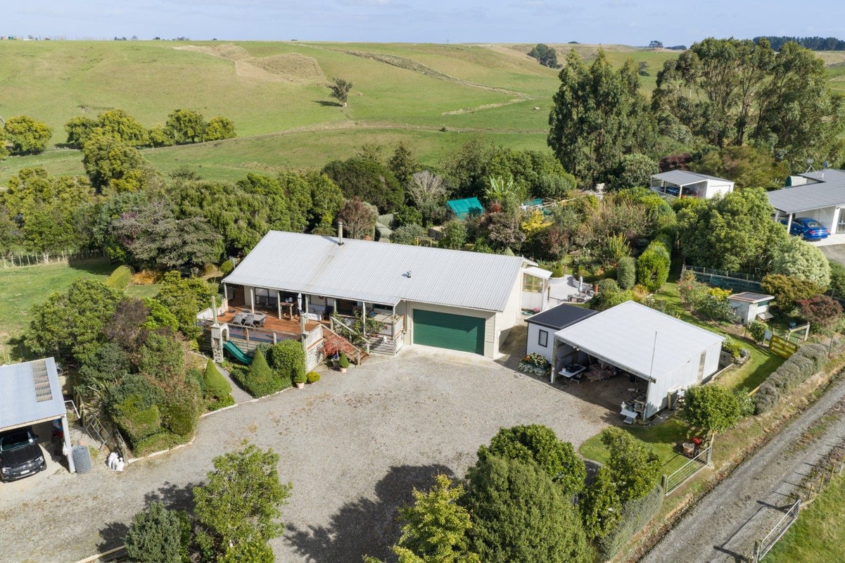 1233 Makino Road, Halcombe, Feilding - Carousel 2