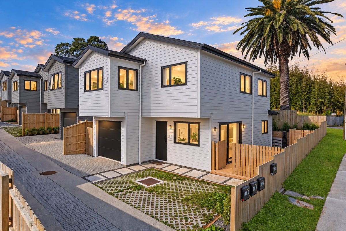 51A Ellis Avenue, Mount Roskill, Auckland - Carousel 1