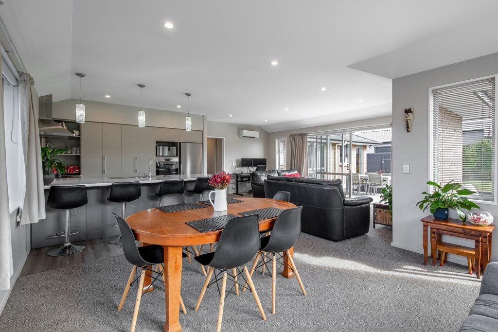 9 Bargrove Close, Halswell, Christchurch - Carousel 2