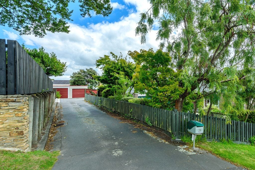 24 Ravensdale Rise, Westmorland, Christchurch - Carousel 27