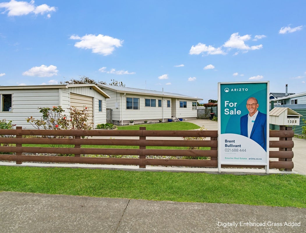 1308 Jellicoe Street, Mayfair, Hastings - Carousel 1