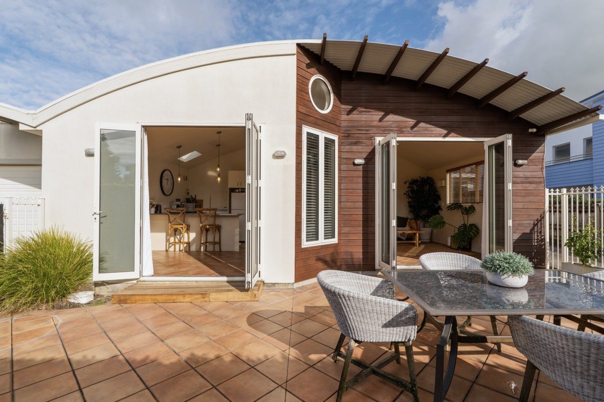 1028A Papamoa Beach Road, Papamoa Beach, Papamoa - Carousel 2