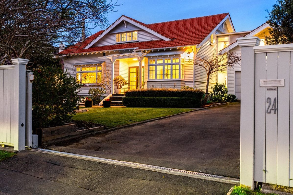 24 Reading Street, Karori, Wellington - Carousel 1