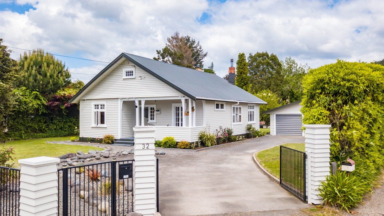 32 Ward Street, Taumarunui, Taumarunui - Carousel 1