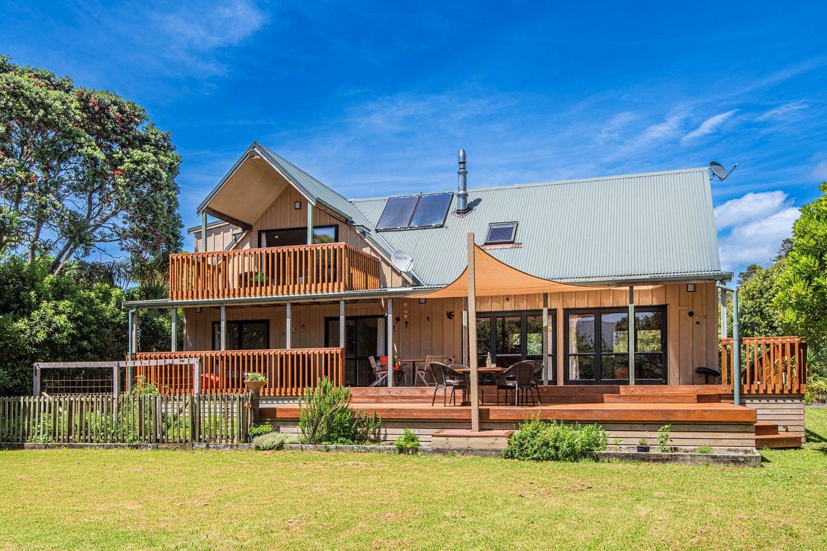 885A Matapouri Road, Matapouri, Whangarei - Carousel 1