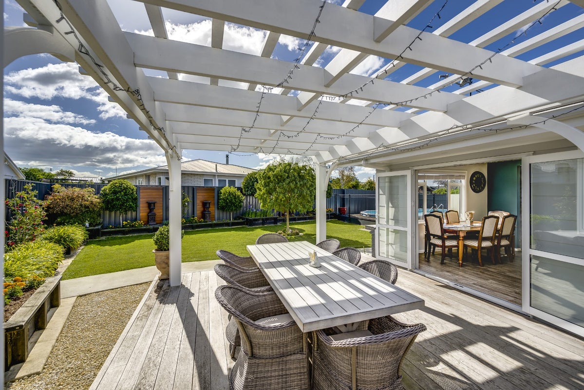 35 Holyrood Street, Taradale, Napier - Carousel 2