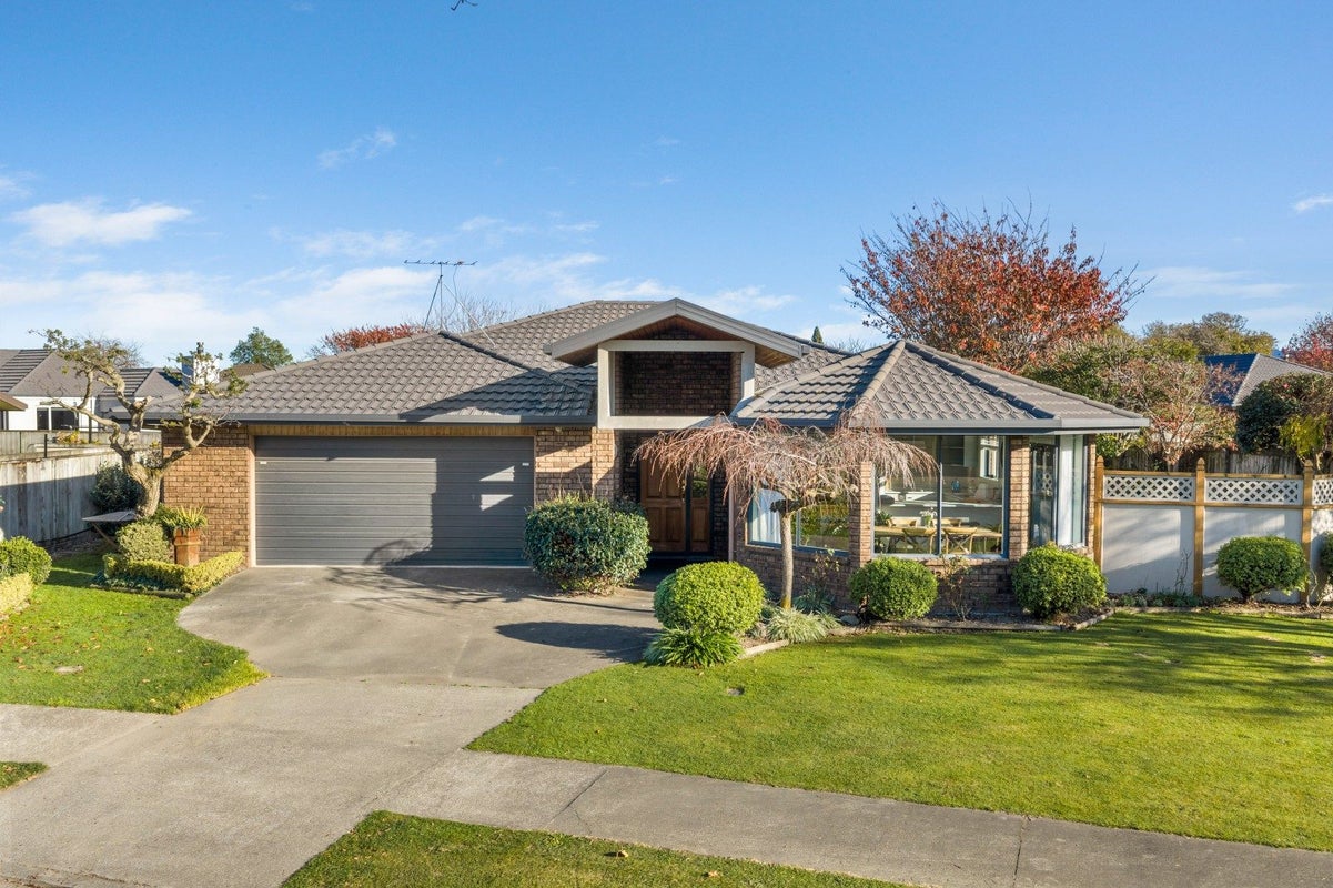 38 Endeavour Street, Riversdale, Blenheim - Carousel 1
