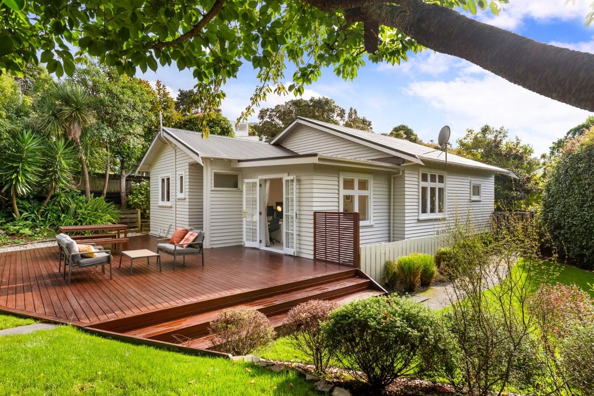 10 Burma Road, Khandallah, Wellington - Carousel 1