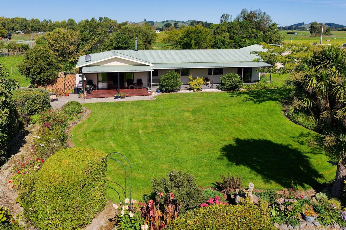 276 Schoolhouse Road, Kaikoura Flat, Kaikoura - Carousel 1