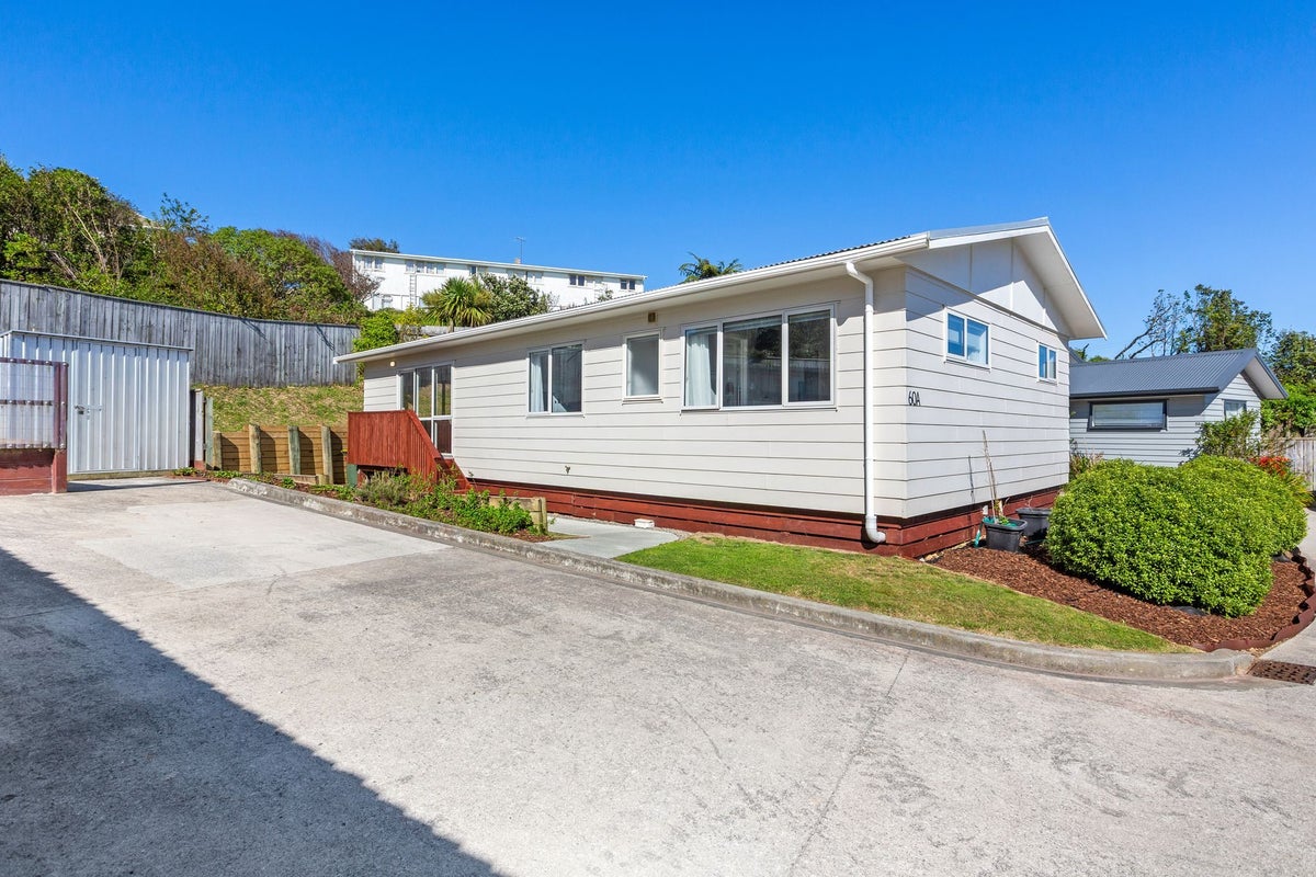60A Leicester Street, Cannons Creek, Porirua - Carousel 1
