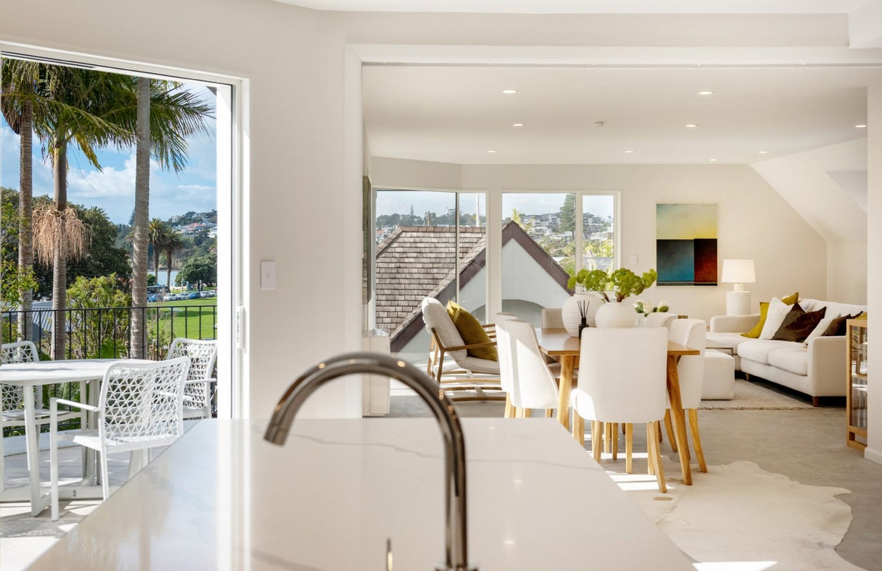 12 Auckland Road, Saint Heliers, Auckland City, Auckland - Carousel 1