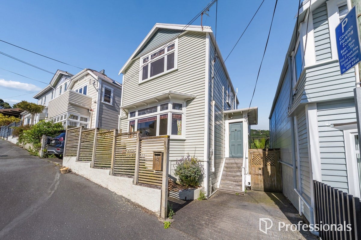 82 Nairn Street, Mount Cook, Wellington - Carousel 2