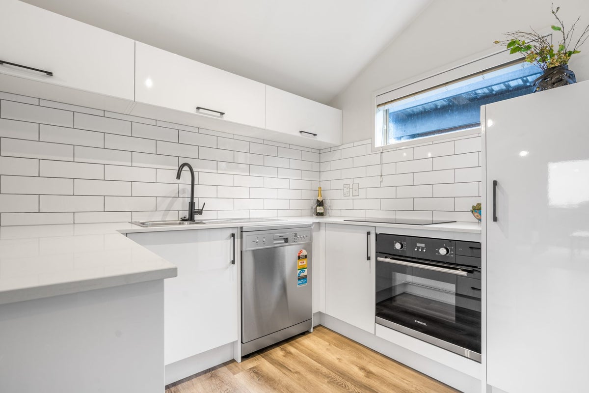 23Q Hendry Avenue, Hillsborough, Auckland - Carousel 1