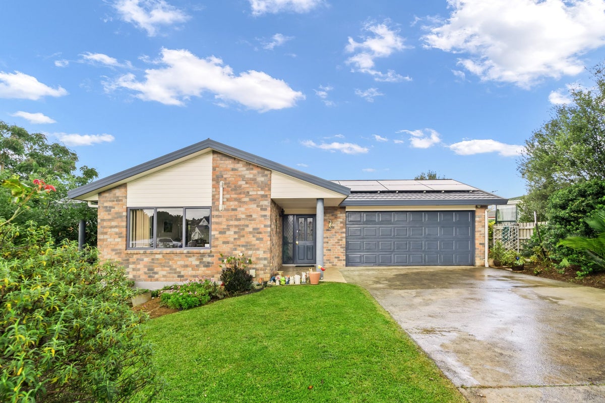 16 Amber Drive, Tikipunga, Whangarei - Carousel 1