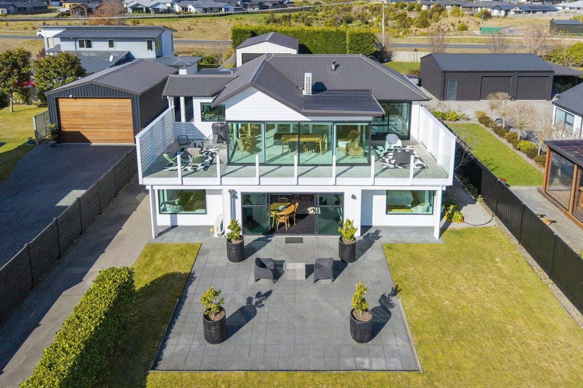 20 Pukenamu Road, Rainbow Point, Taupo - Carousel 40