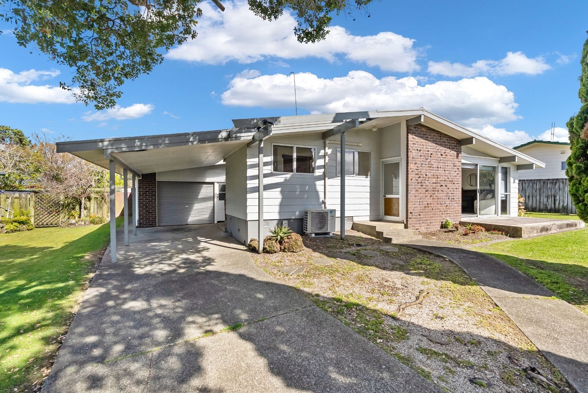 41 Paramount Parade, Tikipunga, Whangarei - Carousel 1